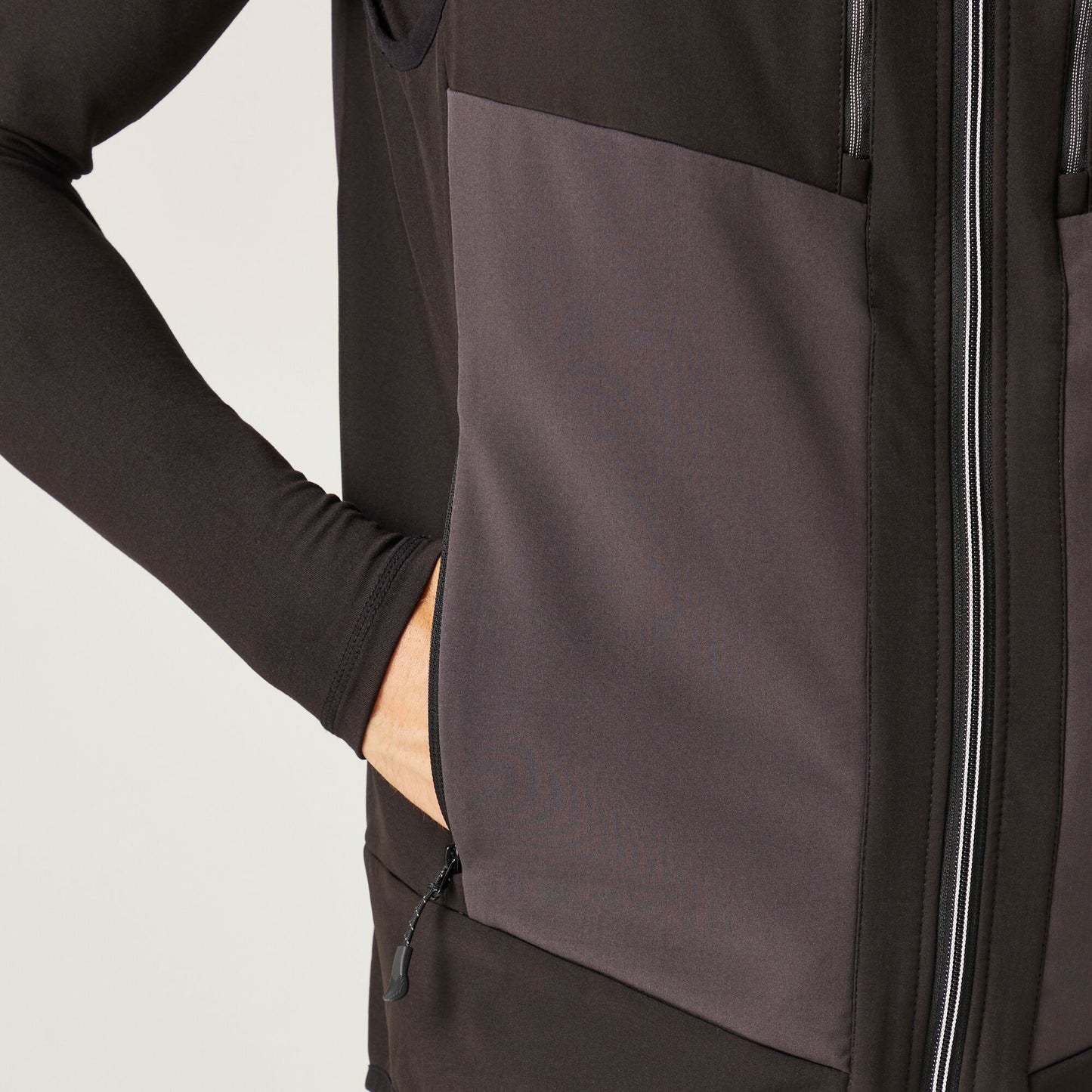 Regatta E-Volve Mens Softshell Gilet | Showerproof Stretch Body Warmer | 4 Colours | XS-3XL - Gilet - Logo Free Clothing