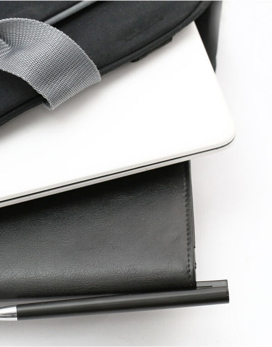 Shugon Kansas Messenger Bag | 13 Litre Capacity | 15.6" Laptop Pocket | Black | One Size