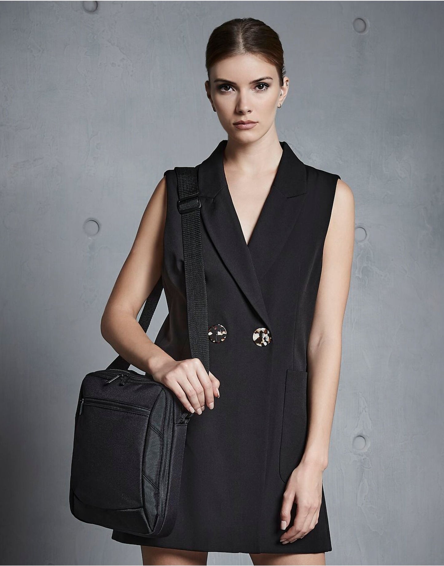 Quadra | Executive iPad™/ Tablet Case | Logo Free Clothing