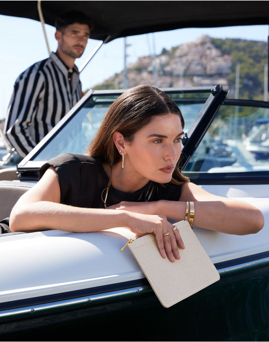 Quadra | Puerto Pouch | Logo Free Clothing