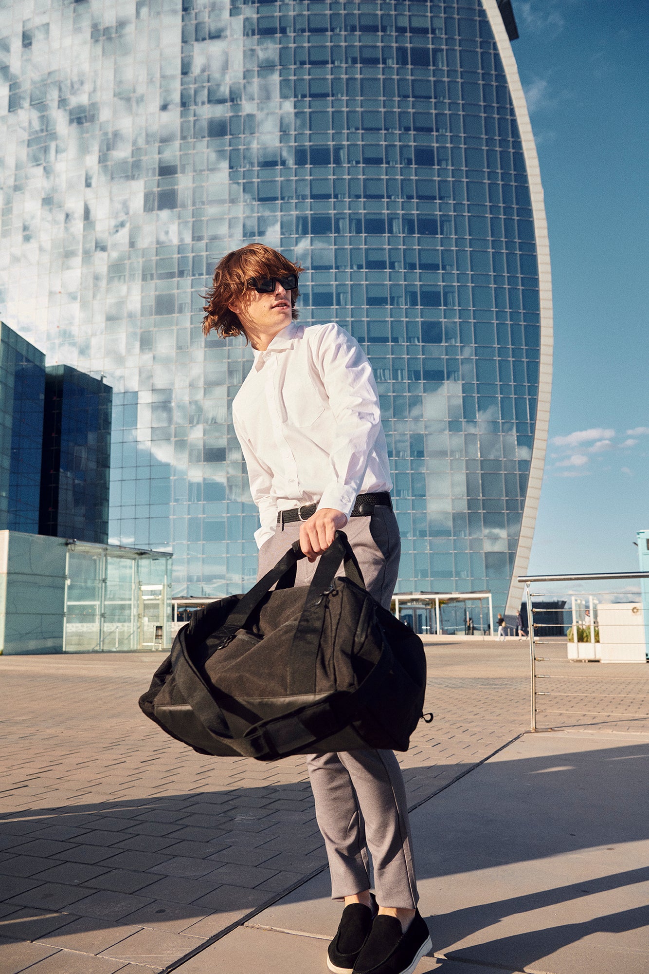 Clique 2.0 Travel Bag Medium | Spacious Duffel Bag | 46 Litre Holdall | Shoe Pocket | Black | One Size