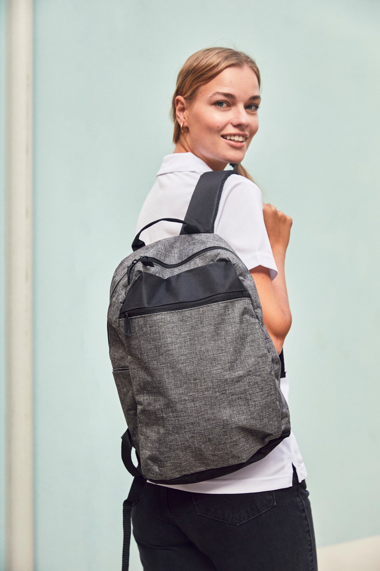 Clique Daypack | 12 Litre Rucksack | Zipped Main Compartment | Outer Pocket | Carry Handle | Melange Grey