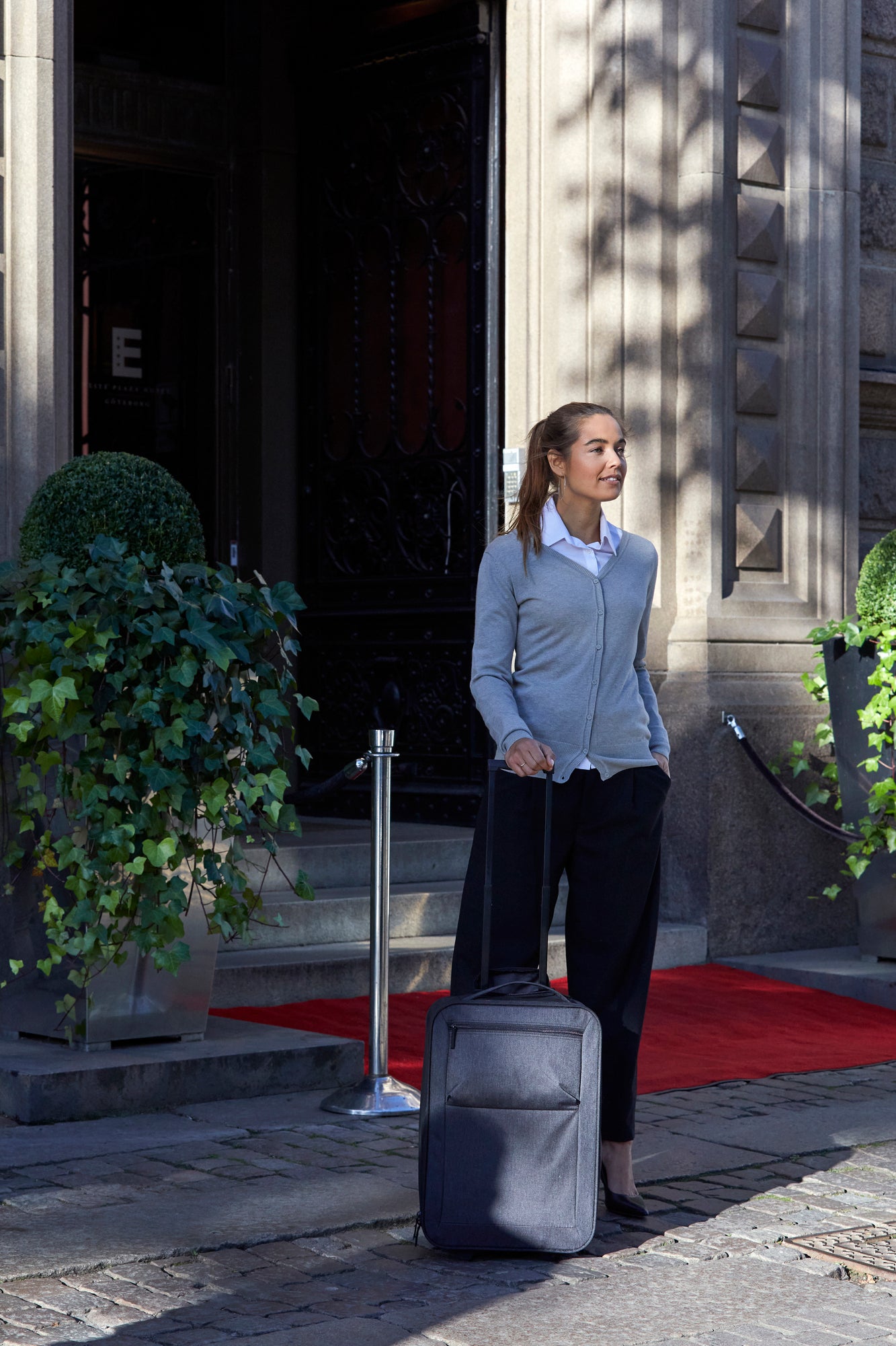 Clique Prestige Trolley Bag | 32 Litre Carry-On Hand Luggage | IATA Compliant | Melange Grey