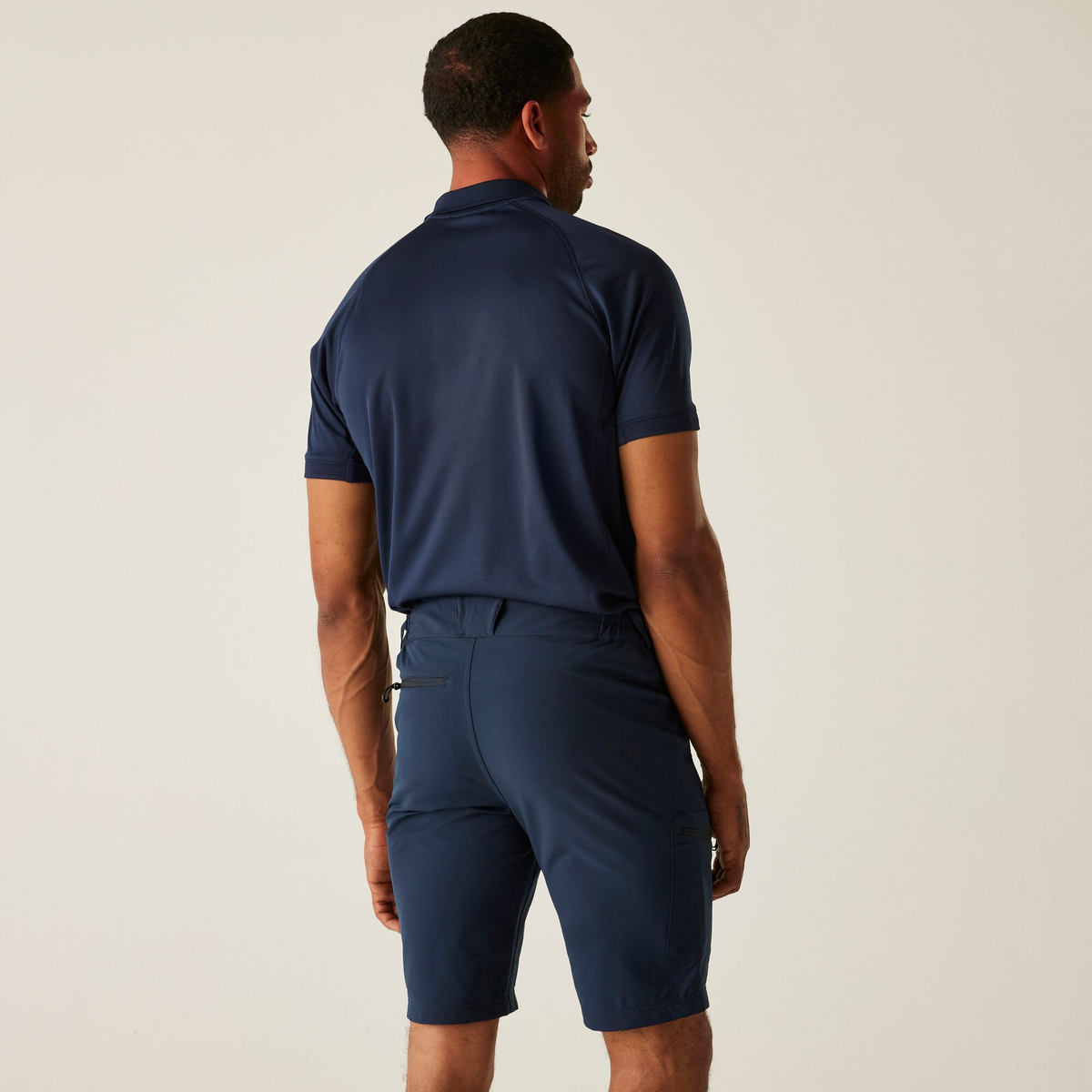 Model wearing the Regatta Prolite Men’s Stretch Shorts in Navy, back view