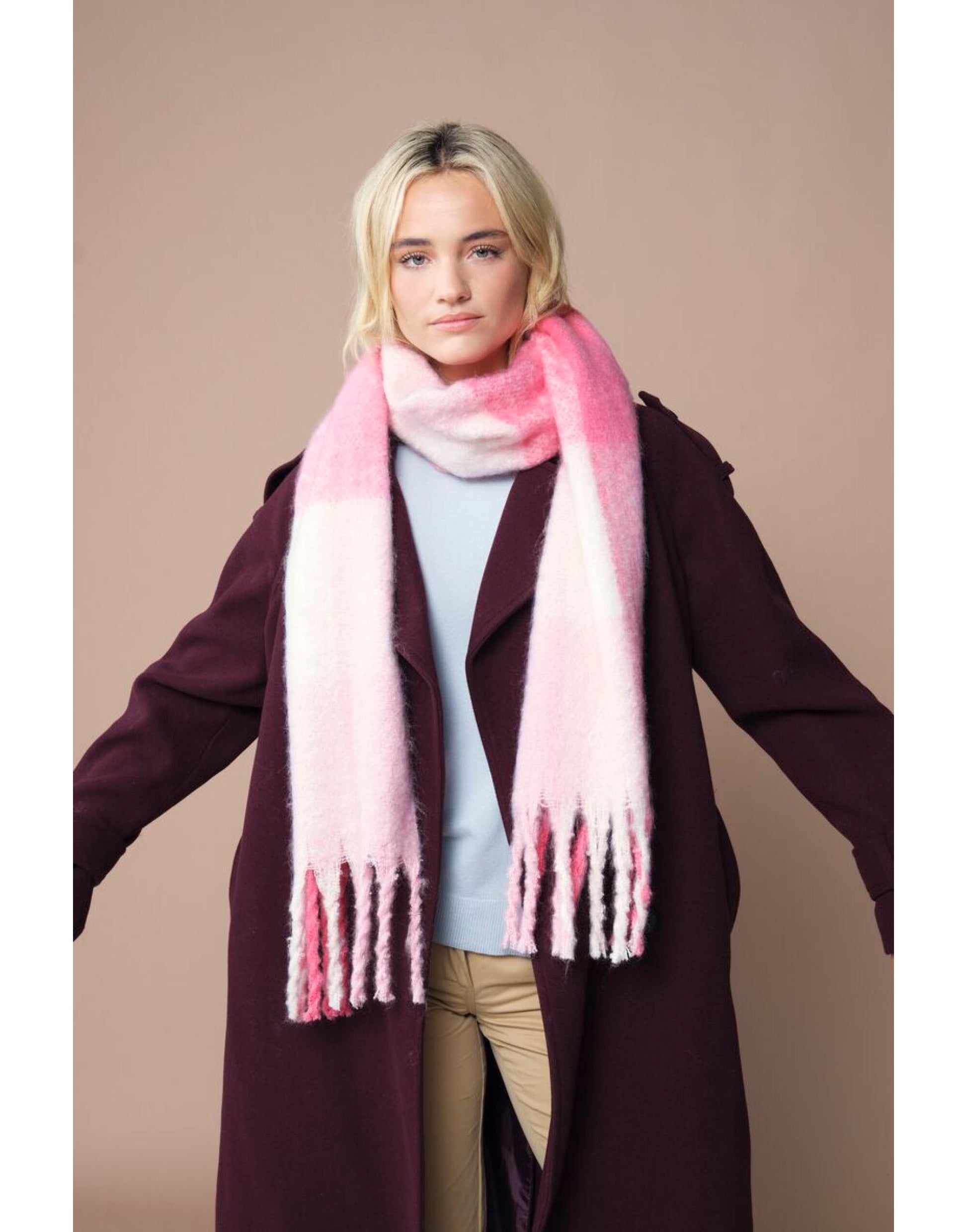 Beechfield | Fluffy Check Scarf | Logo Free Clothing