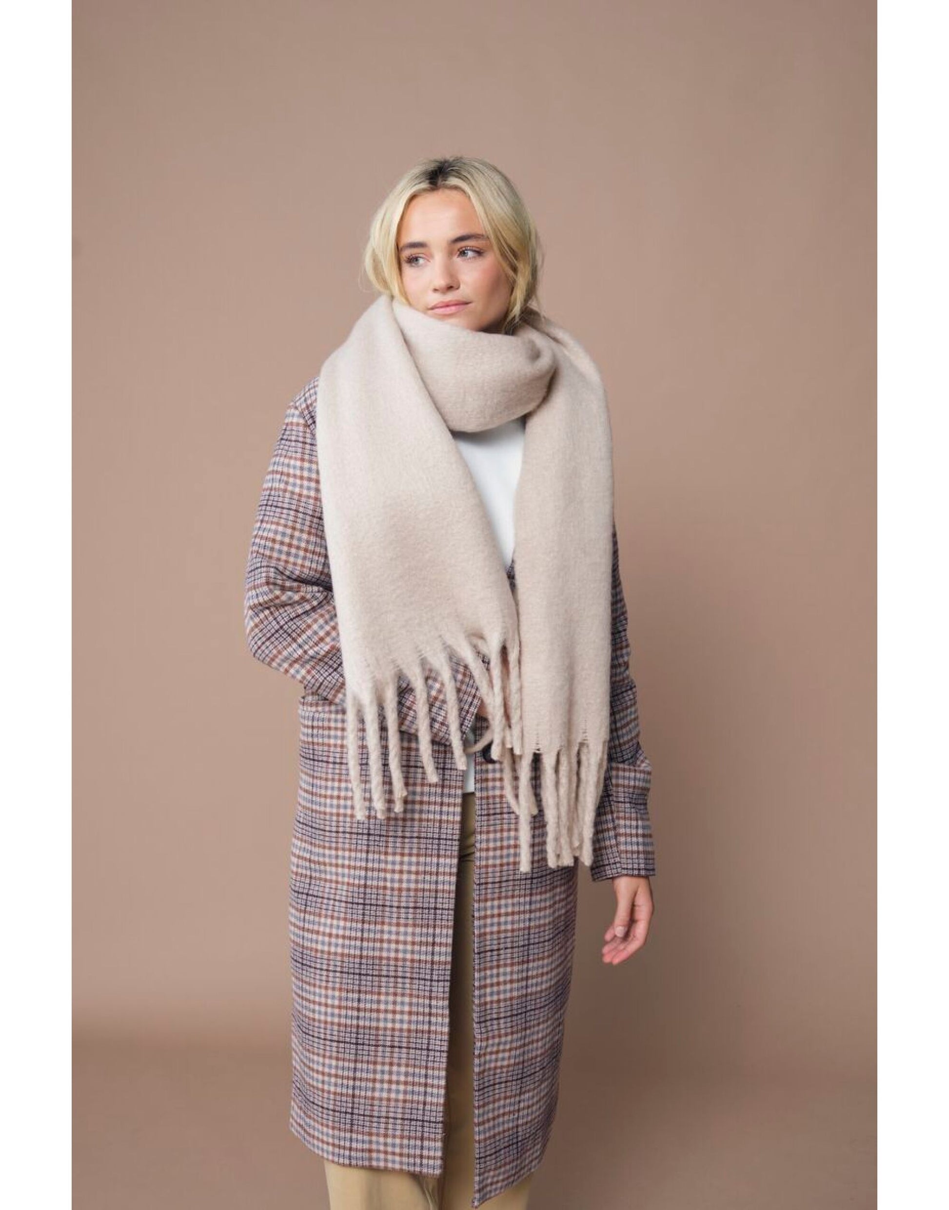 Beechfield | Fluffy Scarf | Logo Free Clothing