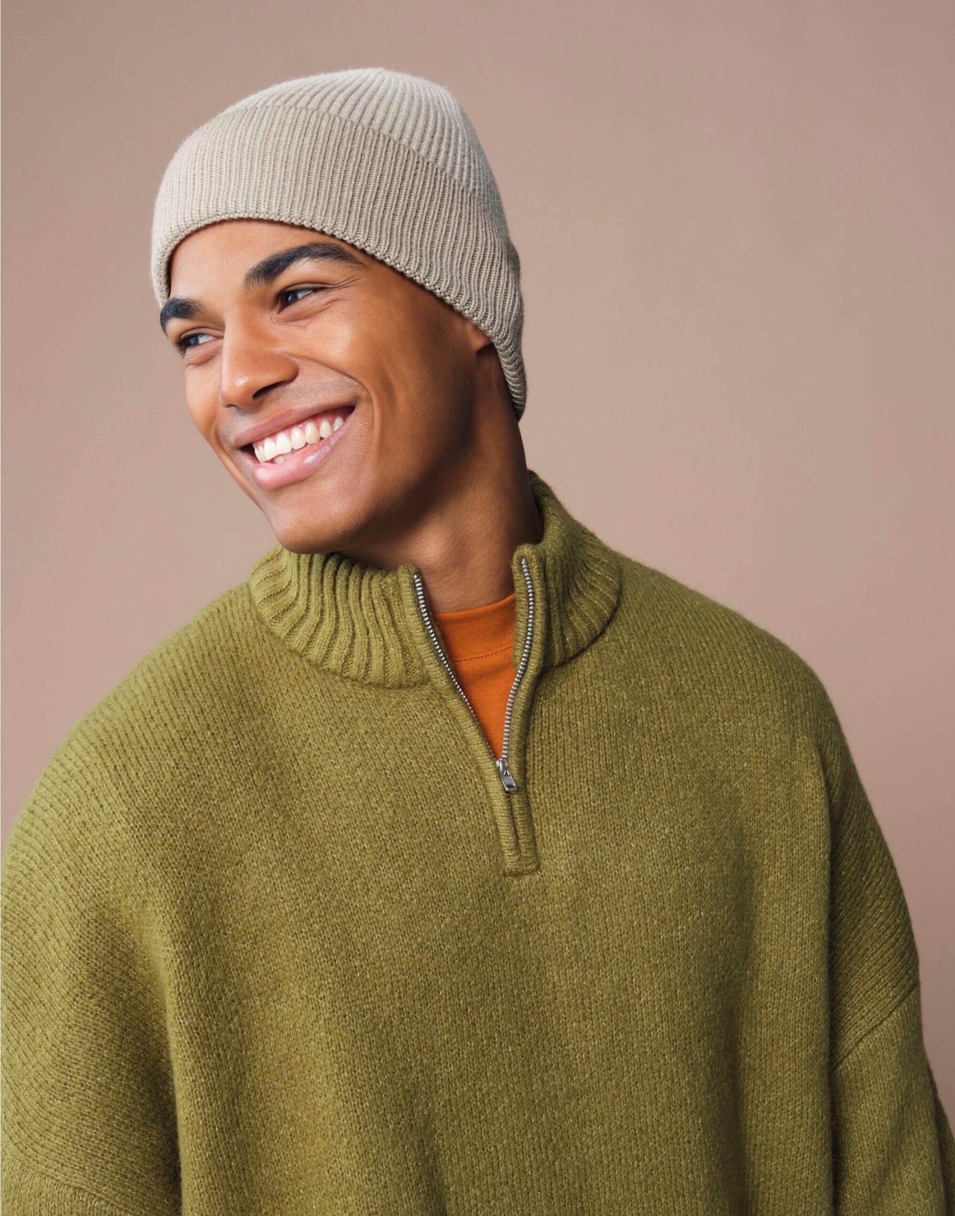 Beechfield | Dip Dye Beanie | Logo Free Clothing