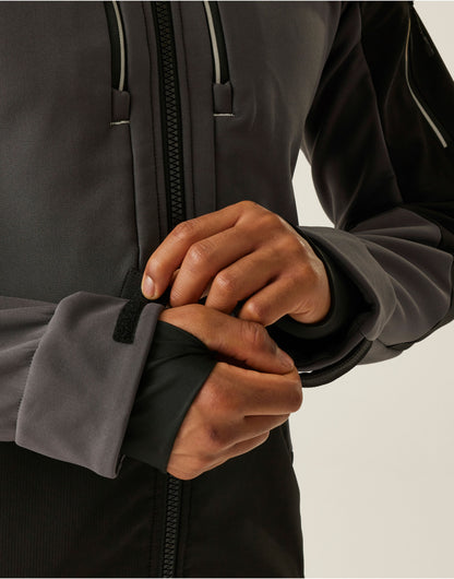 Close-up of the adjustable cuff of the Regatta 4TEX Men's Stretch 3-Layer Softshell Jacket