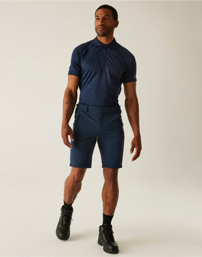 Model wearing the Regatta Prolite Men’s Stretch Shorts in Navy, front view, full length