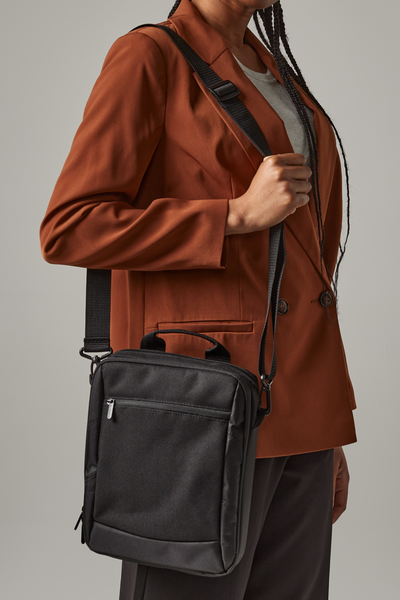 Quadra Executive iPad®/Tablet Case | Plush Lining | Messenger Bag | Black | One Size