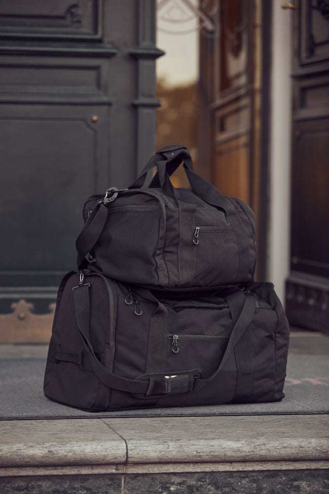 Clique 2.0 Travelbag Medium. 42 Litre Capacity Weekend Holdall Bag - Bag - Logo Free Clothing